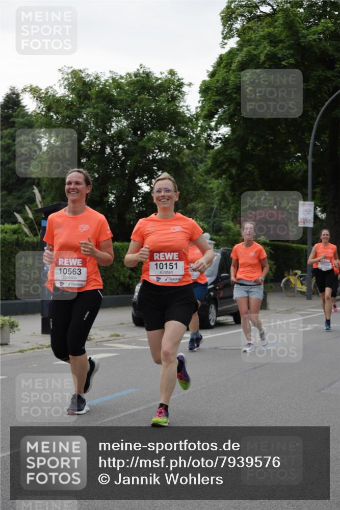 15.06.2025 - REWE Women's Run Jannik Wohlers http://msf.ph/oto/7939576 15.06.2025 08:27:31 Laufen 10563, 10151, 10522 meine-sportfotos.de