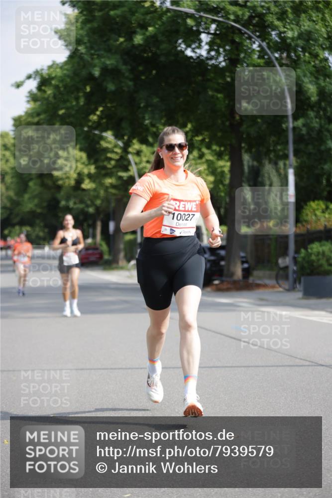 15.06.2025 - REWE Women's Run Jannik Wohlers http://msf.ph/oto/7939579 15.06.2025 08:44:53 Laufen 10027 meine-sportfotos.de