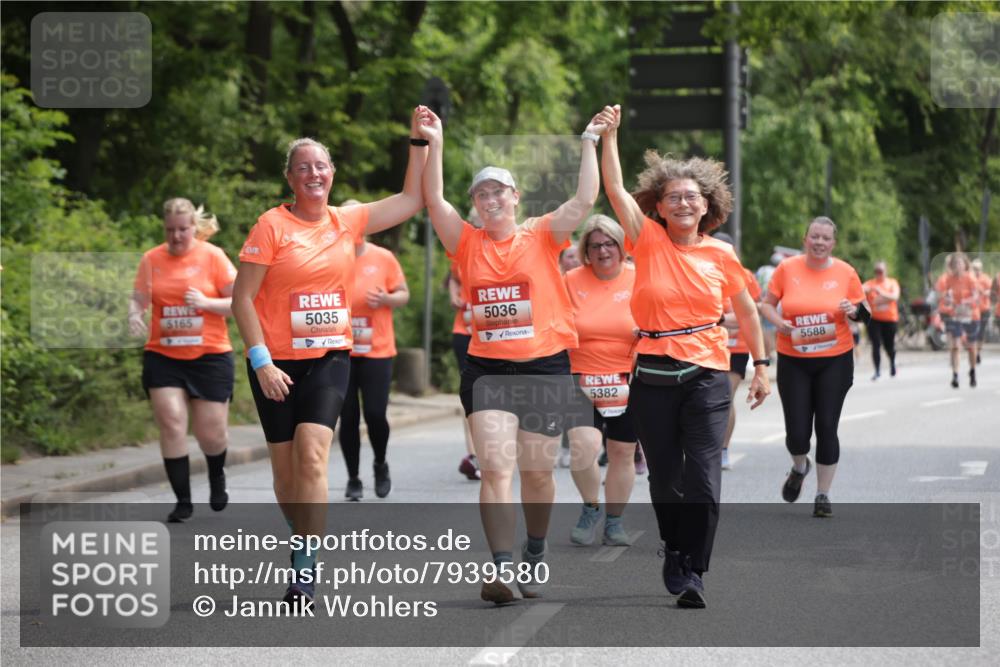 15.06.2025 - REWE Women's Run Jannik Wohlers http://msf.ph/oto/7939580 15.06.2025 10:14:47 Laufen 5165, 5035, 5036, 5382, 5588 meine-sportfotos.de