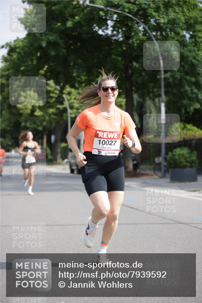 15.06.2025 - REWE Women's Run Jannik Wohlers http://msf.ph/oto/7939592 15.06.2025 08:44:53 Laufen 10027 meine-sportfotos.de