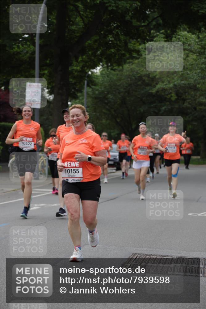15.06.2025 - REWE Women's Run Jannik Wohlers http://msf.ph/oto/7939598 15.06.2025 08:27:32 Laufen 10522, 10155, 10818, 1002 meine-sportfotos.de