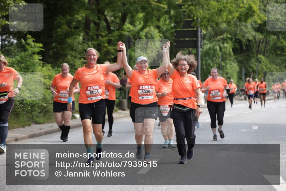 15.06.2025 - REWE Women's Run Jannik Wohlers http://msf.ph/oto/7939615 15.06.2025 10:14:48 Laufen 5165, 5035, 5036, 5382, 5588 meine-sportfotos.de