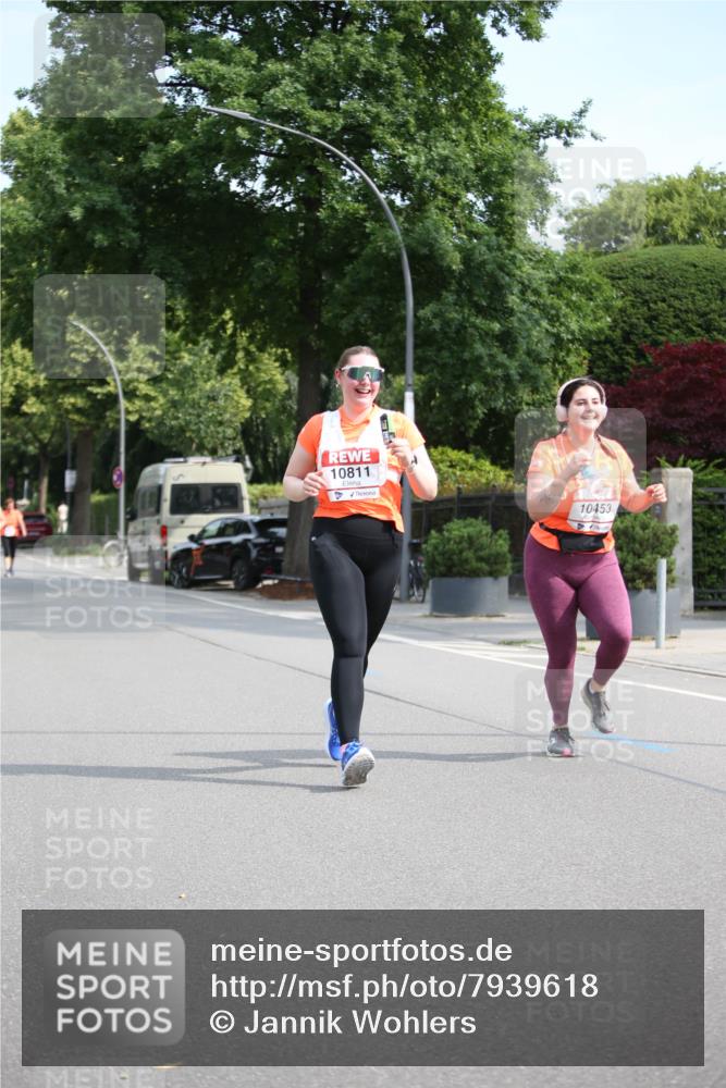 15.06.2025 - REWE Women's Run Jannik Wohlers http://msf.ph/oto/7939618 15.06.2025 09:57:41 Laufen 10811, 10453 meine-sportfotos.de