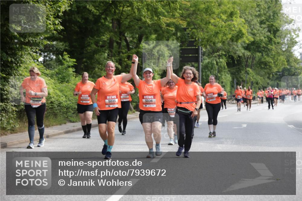15.06.2025 - REWE Women's Run Jannik Wohlers http://msf.ph/oto/7939672 15.06.2025 10:14:48 Laufen 5165, 5237, 5614, 5035, 5036, 5382, 5589 meine-sportfotos.de