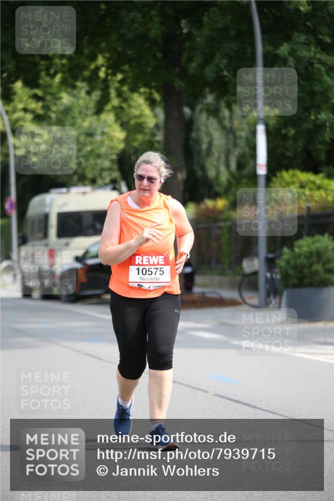 15.06.2025 - REWE Women's Run Jannik Wohlers http://msf.ph/oto/7939715 15.06.2025 09:57:50 Laufen  meine-sportfotos.de
