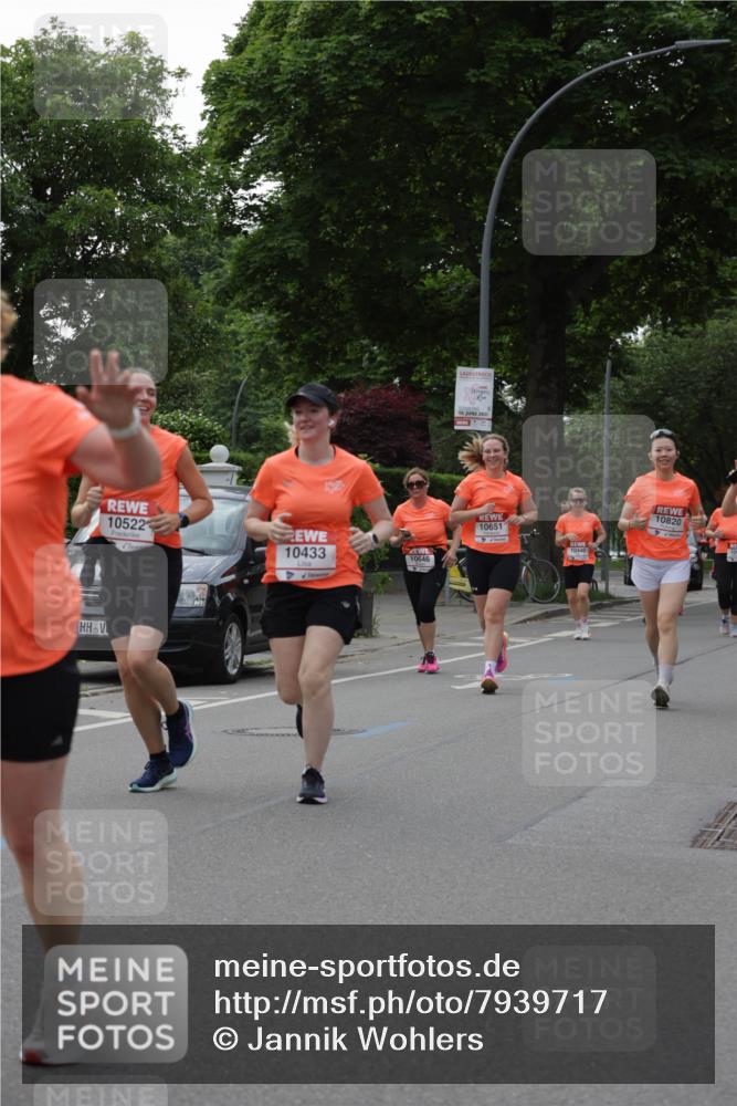 15.06.2025 - REWE Women's Run Jannik Wohlers http://msf.ph/oto/7939717 15.06.2025 08:27:34 Laufen 10522, 10651, 10433, 10440, 10646, 10820 meine-sportfotos.de