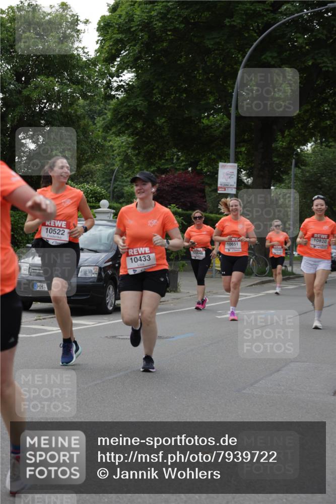 15.06.2025 - REWE Women's Run Jannik Wohlers http://msf.ph/oto/7939722 15.06.2025 08:27:34 Laufen 10522, 10433, 10646, 10651, 10440, 10820 meine-sportfotos.de
