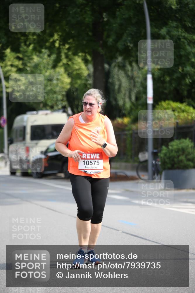 15.06.2025 - REWE Women's Run Jannik Wohlers http://msf.ph/oto/7939735 15.06.2025 09:57:51 Laufen  meine-sportfotos.de