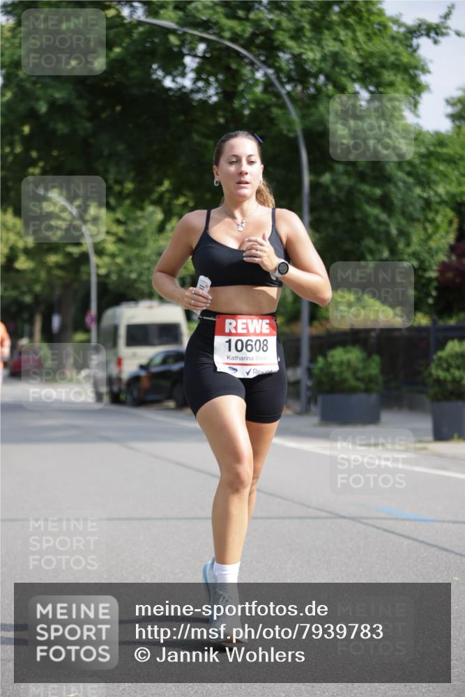 15.06.2025 - REWE Women's Run Jannik Wohlers http://msf.ph/oto/7939783 15.06.2025 08:44:57 Laufen 10608 meine-sportfotos.de