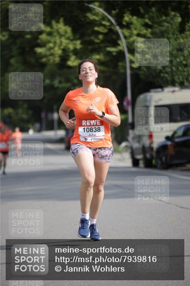 15.06.2025 - REWE Women's Run Jannik Wohlers http://msf.ph/oto/7939816 15.06.2025 08:45:00 Laufen 10838 meine-sportfotos.de