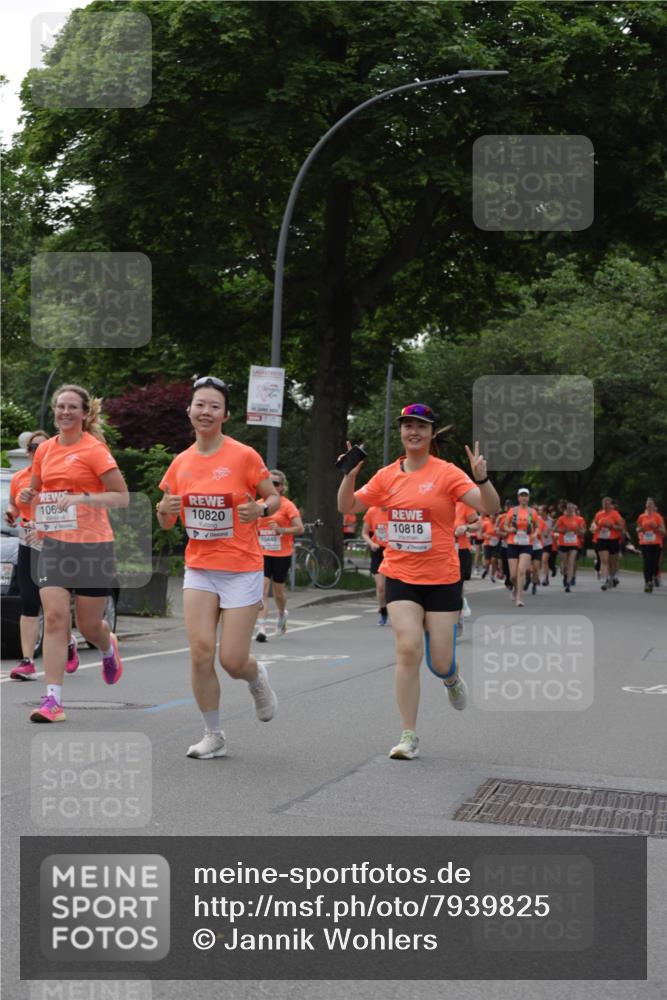 15.06.2025 - REWE Women's Run Jannik Wohlers http://msf.ph/oto/7939825 15.06.2025 08:27:36 Laufen 106, 10820, 10818 meine-sportfotos.de