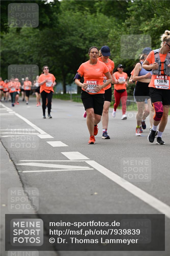 15.06.2025 - REWE Women's Run Dr. Thomas Lammeyer http://msf.ph/oto/7939839 15.06.2025 09:20:41 Laufen 10810, 42, 0358 meine-sportfotos.de