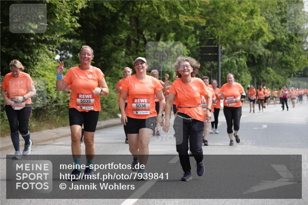 15.06.2025 - REWE Women's Run Jannik Wohlers http://msf.ph/oto/7939841 15.06.2025 10:14:50 Laufen 5674, 5035, 5036, 558, 5588 meine-sportfotos.de