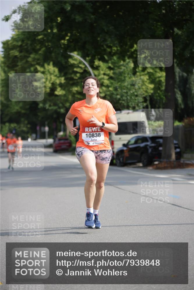 15.06.2025 - REWE Women's Run Jannik Wohlers http://msf.ph/oto/7939848 15.06.2025 08:45:00 Laufen 10838 meine-sportfotos.de