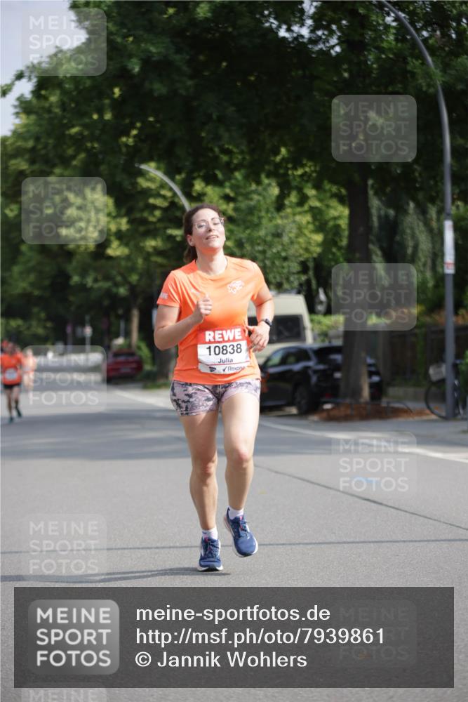 15.06.2025 - REWE Women's Run Jannik Wohlers http://msf.ph/oto/7939861 15.06.2025 08:45:01 Laufen 10838 meine-sportfotos.de