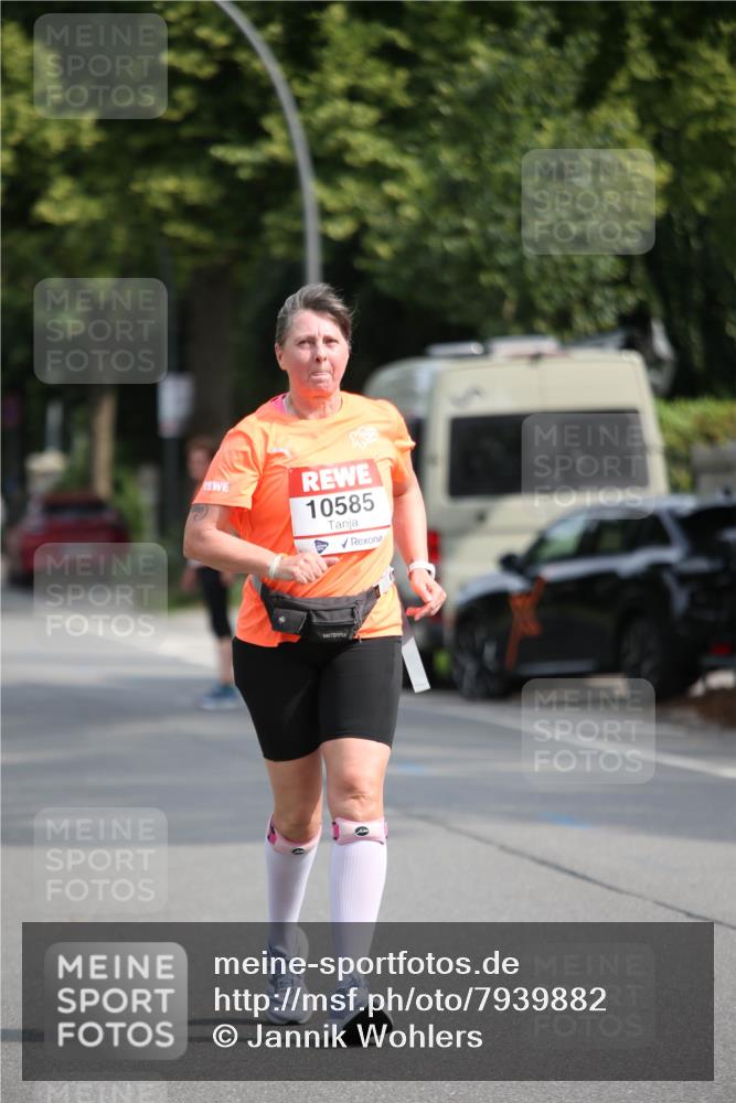 15.06.2025 - REWE Women's Run Jannik Wohlers http://msf.ph/oto/7939882 15.06.2025 09:57:55 Laufen 10585 meine-sportfotos.de