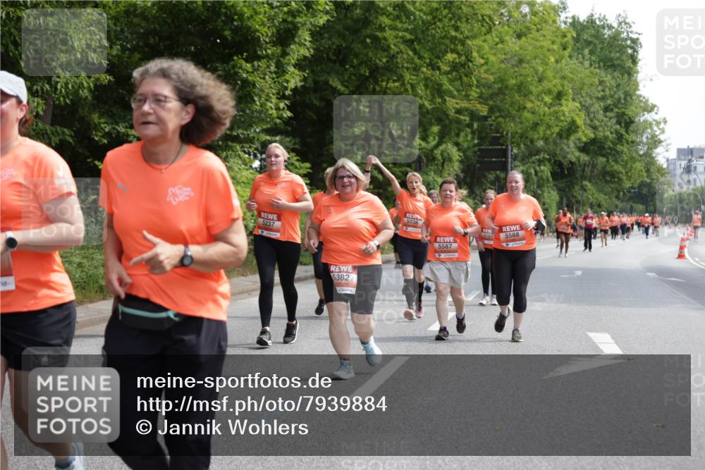 15.06.2025 - REWE Women's Run Jannik Wohlers http://msf.ph/oto/7939884 15.06.2025 10:14:53 Laufen 5237, 5382, 5038, 5182, 5588, 5587, 4 meine-sportfotos.de