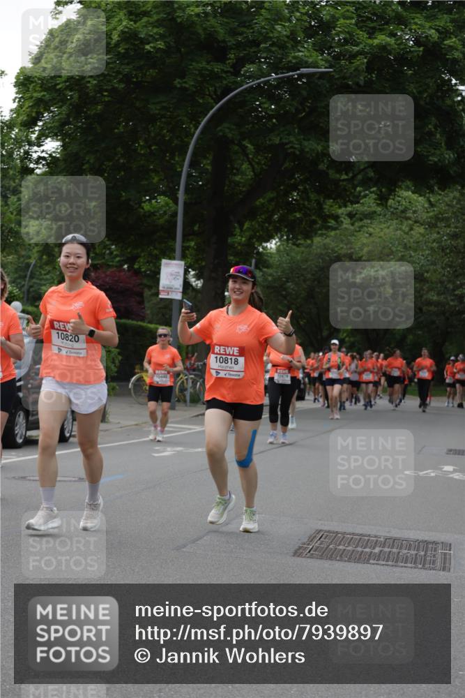 15.06.2025 - REWE Women's Run Jannik Wohlers http://msf.ph/oto/7939897 15.06.2025 08:27:36 Laufen 10820, 10440, 10818, 10678 meine-sportfotos.de