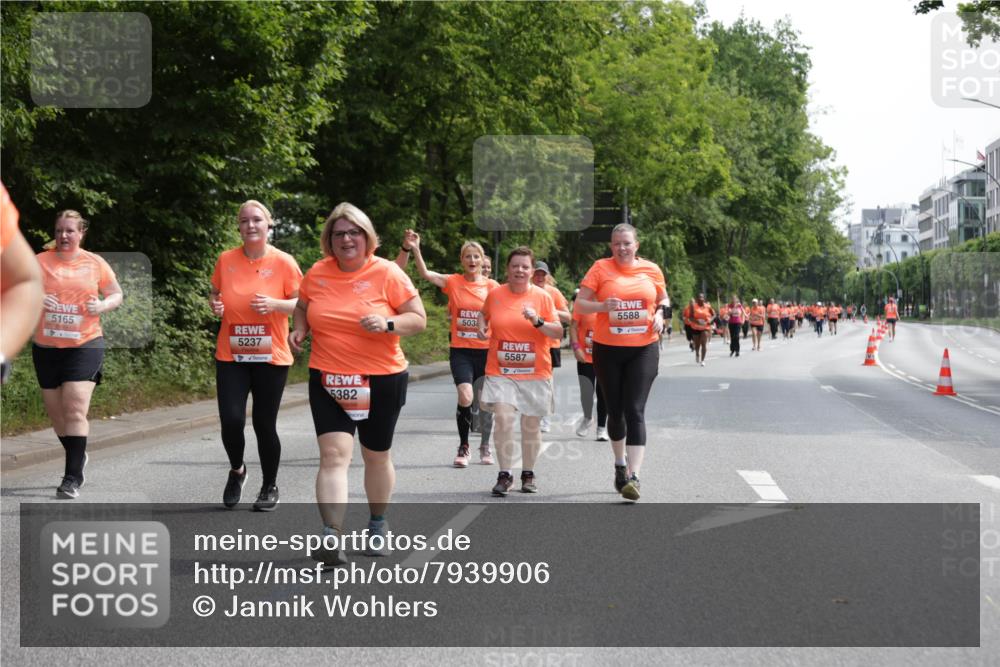 15.06.2025 - REWE Women's Run Jannik Wohlers http://msf.ph/oto/7939906 15.06.2025 10:14:54 Laufen 5165, 5237, 5382, 503, 5587, 5588 meine-sportfotos.de