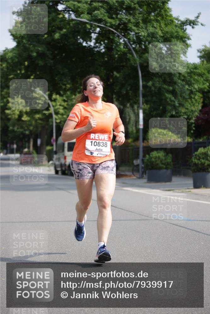 15.06.2025 - REWE Women's Run Jannik Wohlers http://msf.ph/oto/7939917 15.06.2025 08:45:02 Laufen 10838 meine-sportfotos.de