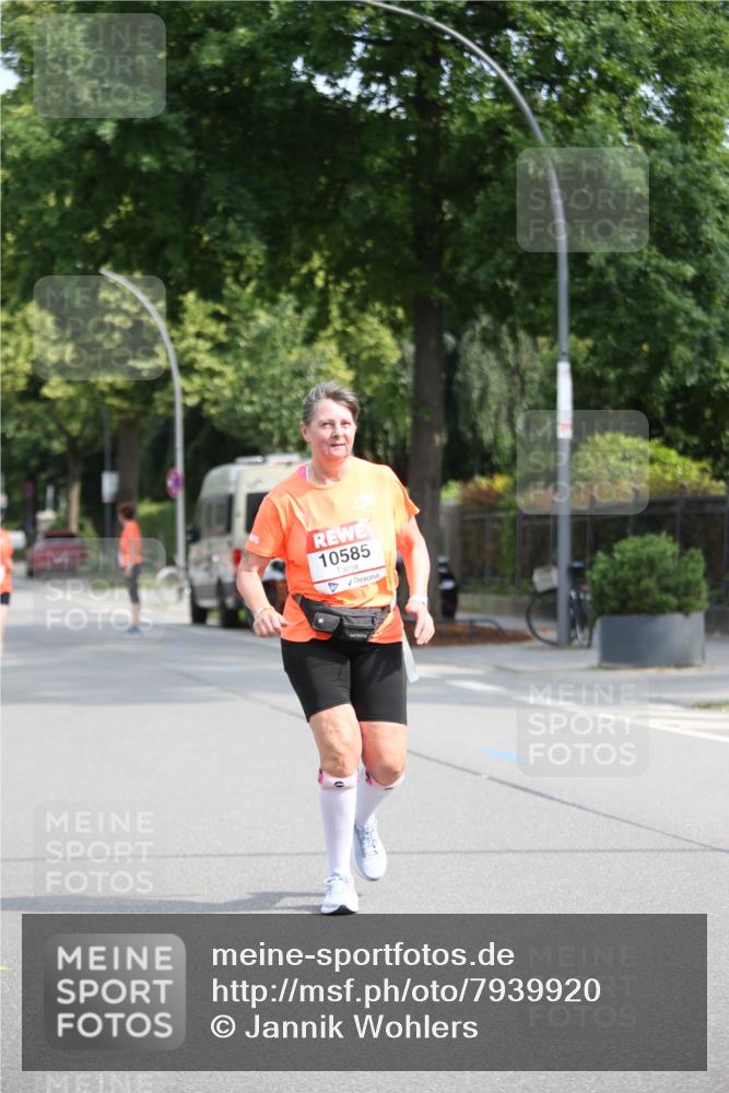15.06.2025 - REWE Women's Run Jannik Wohlers http://msf.ph/oto/7939920 15.06.2025 09:57:57 Laufen 10585 meine-sportfotos.de