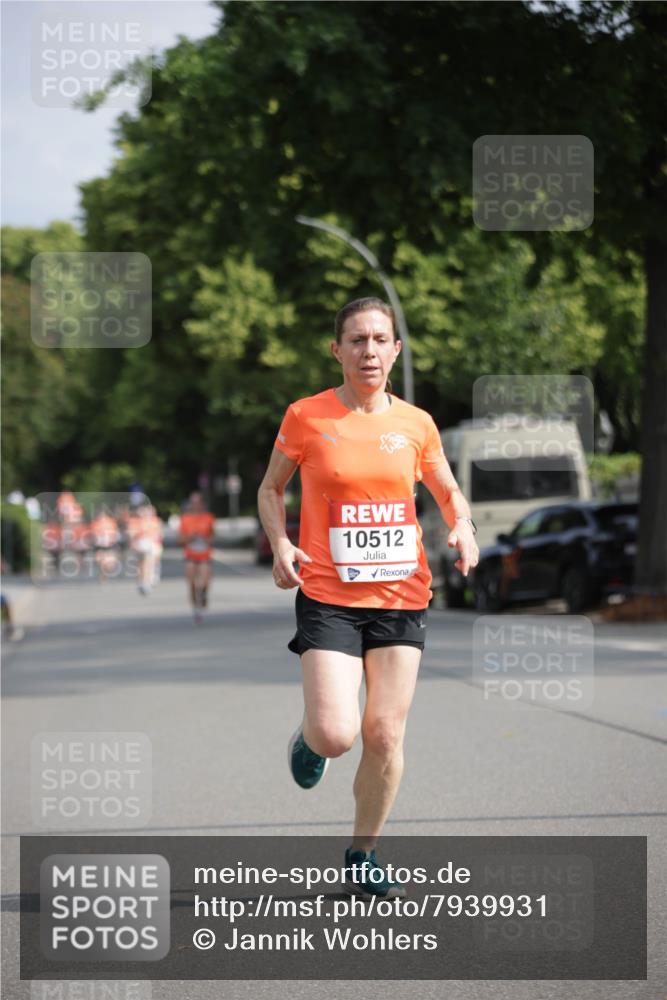 15.06.2025 - REWE Women's Run Jannik Wohlers http://msf.ph/oto/7939931 15.06.2025 08:45:10 Laufen 10512 meine-sportfotos.de