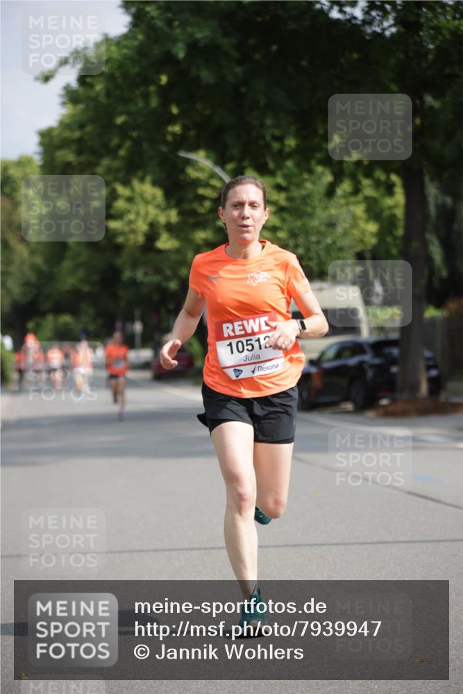 15.06.2025 - REWE Women's Run Jannik Wohlers http://msf.ph/oto/7939947 15.06.2025 08:45:10 Laufen 10512 meine-sportfotos.de