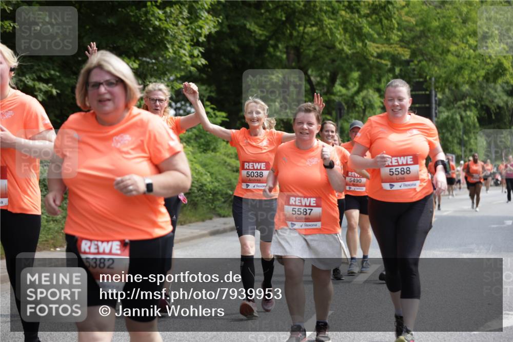 15.06.2025 - REWE Women's Run Jannik Wohlers http://msf.ph/oto/7939953 15.06.2025 10:14:55 Laufen 5382, 5038, 5587, 5588, 5490 meine-sportfotos.de