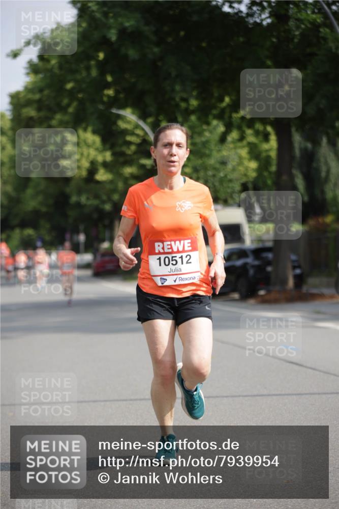 15.06.2025 - REWE Women's Run Jannik Wohlers http://msf.ph/oto/7939954 15.06.2025 08:45:10 Laufen 10512 meine-sportfotos.de