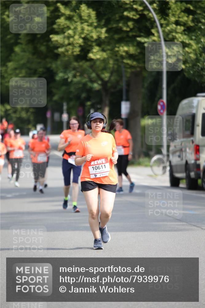 15.06.2025 - REWE Women's Run Jannik Wohlers http://msf.ph/oto/7939976 15.06.2025 09:58:00 Laufen 10611 meine-sportfotos.de