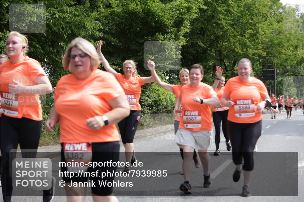 15.06.2025 - REWE Women's Run Jannik Wohlers http://msf.ph/oto/7939985 15.06.2025 10:14:56 Laufen 5237, 5382, 89, 5587, 5588 meine-sportfotos.de