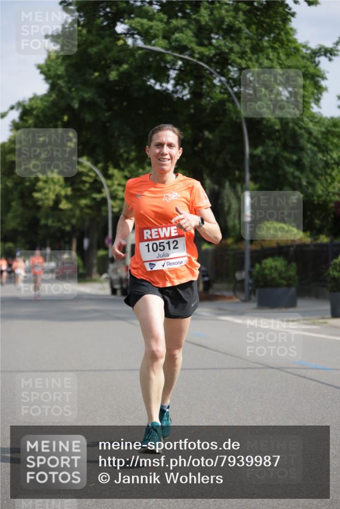15.06.2025 - REWE Women's Run Jannik Wohlers http://msf.ph/oto/7939987 15.06.2025 08:45:11 Laufen 10512 meine-sportfotos.de