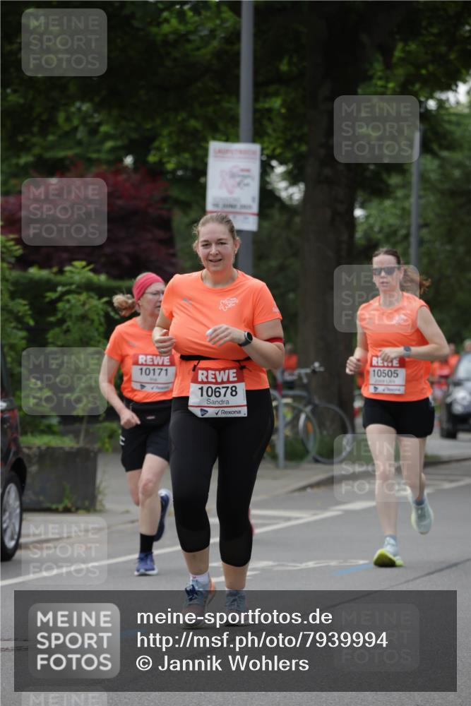 15.06.2025 - REWE Women's Run Jannik Wohlers http://msf.ph/oto/7939994 15.06.2025 08:27:39 Laufen 10171, 10678, 10505 meine-sportfotos.de