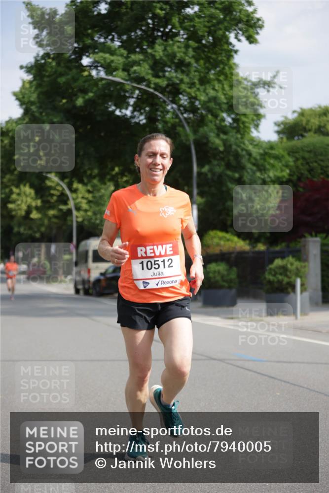 15.06.2025 - REWE Women's Run Jannik Wohlers http://msf.ph/oto/7940005 15.06.2025 08:45:11 Laufen 10512 meine-sportfotos.de