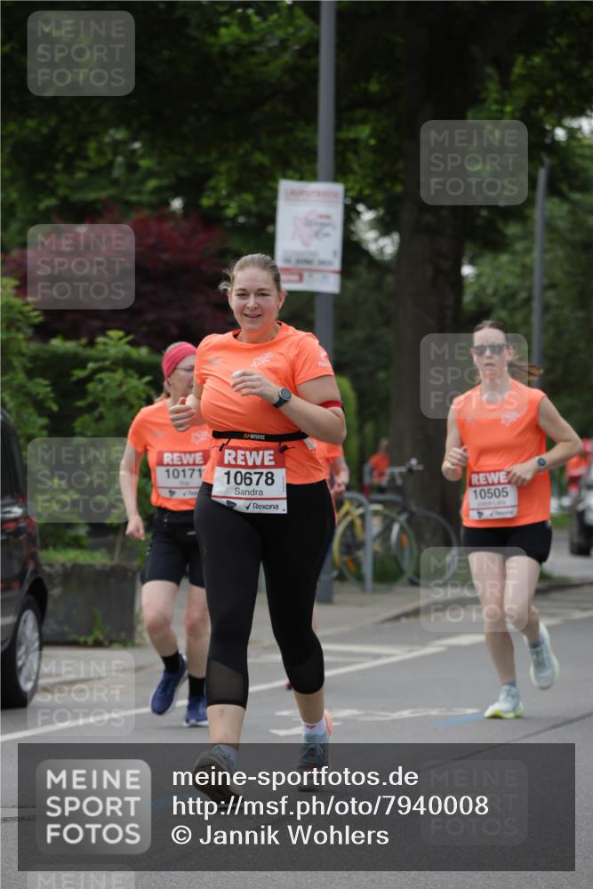 15.06.2025 - REWE Women's Run Jannik Wohlers http://msf.ph/oto/7940008 15.06.2025 08:27:39 Laufen 14, 10505, 10171, 10678 meine-sportfotos.de