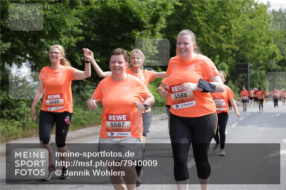 15.06.2025 - REWE Women's Run Jannik Wohlers http://msf.ph/oto/7940009 15.06.2025 10:14:57 Laufen 5689, 5587, 5588, 182 meine-sportfotos.de