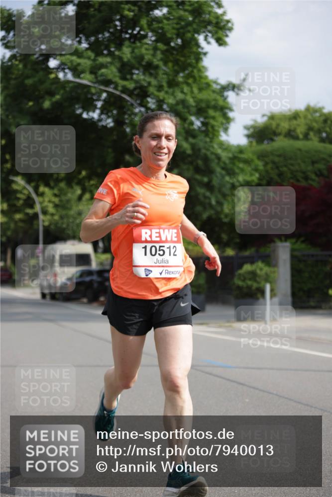 15.06.2025 - REWE Women's Run Jannik Wohlers http://msf.ph/oto/7940013 15.06.2025 08:45:11 Laufen 10512 meine-sportfotos.de