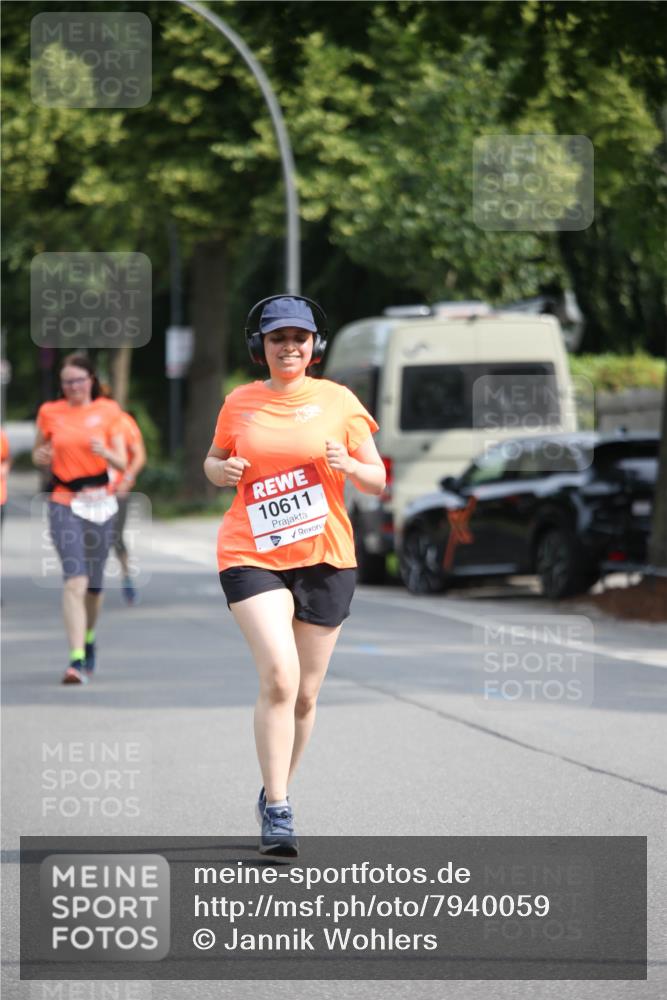 15.06.2025 - REWE Women's Run Jannik Wohlers http://msf.ph/oto/7940059 15.06.2025 09:58:02 Laufen 10611 meine-sportfotos.de