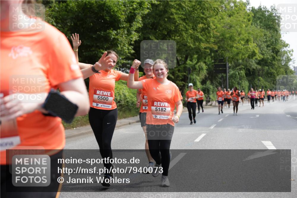 15.06.2025 - REWE Women's Run Jannik Wohlers http://msf.ph/oto/7940073 15.06.2025 10:14:58 Laufen 5500, 5, 5182 meine-sportfotos.de