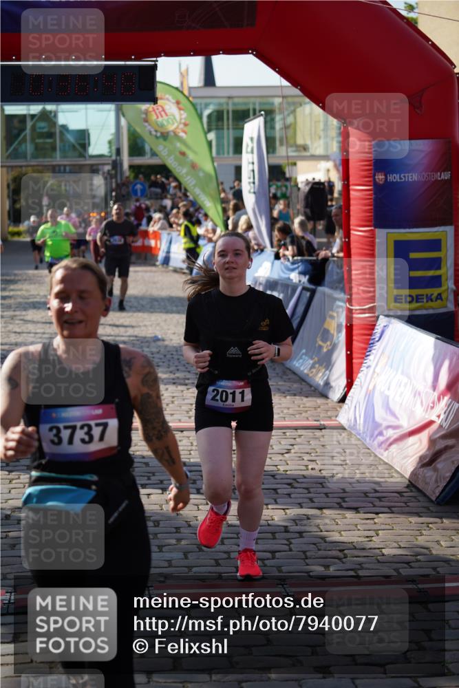 13.06.2025 - Holstenköstenlauf Felixshl http://msf.ph/oto/7940077 13.06.2025 18:06:49 Laufen 2011, 2638, 2743, 3286, 3737 meine-sportfotos.de