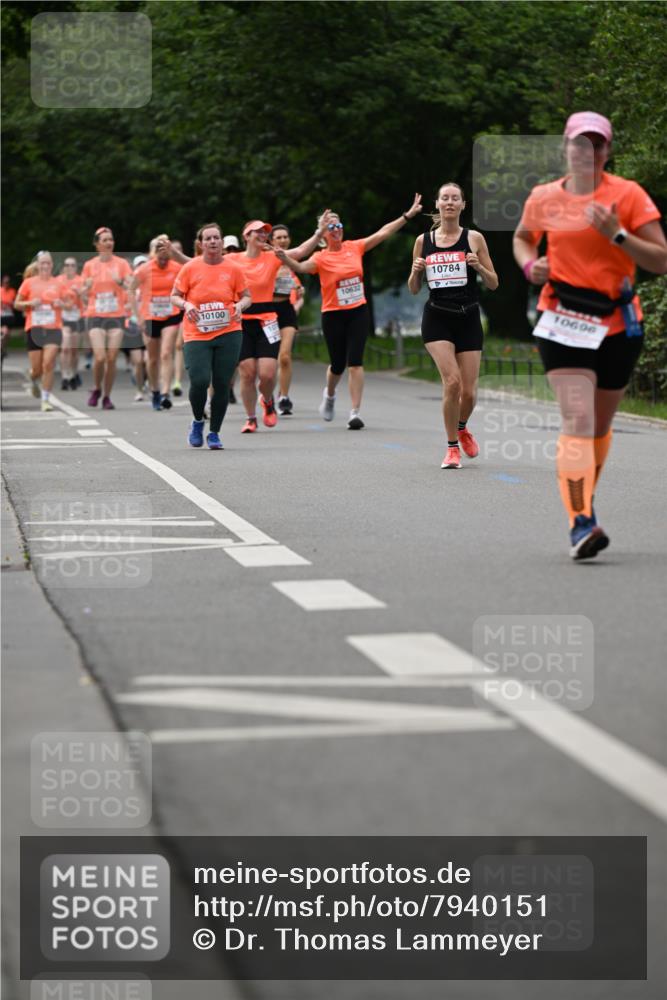 15.06.2025 - REWE Women's Run Dr. Thomas Lammeyer http://msf.ph/oto/7940151 15.06.2025 09:20:49 Laufen 10100, 10784, 10606 meine-sportfotos.de