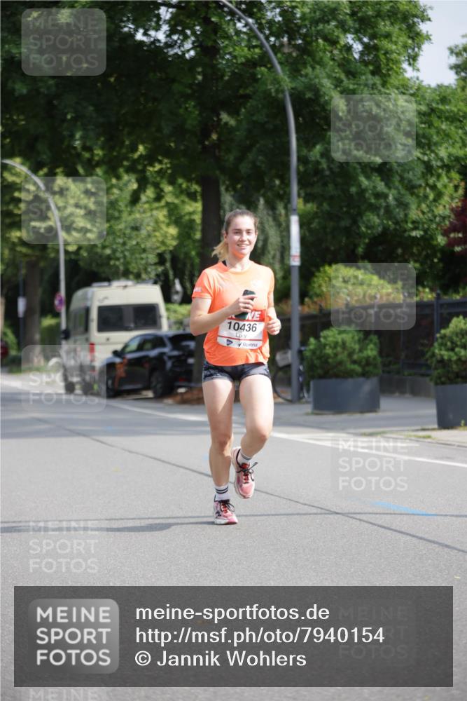 15.06.2025 - REWE Women's Run Jannik Wohlers http://msf.ph/oto/7940154 15.06.2025 08:45:19 Laufen 10436 meine-sportfotos.de