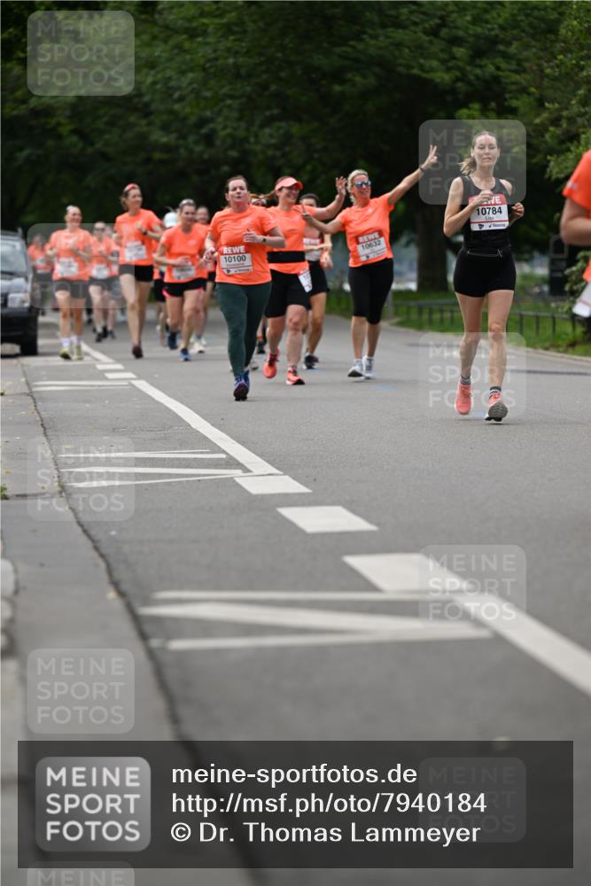15.06.2025 - REWE Women's Run Dr. Thomas Lammeyer http://msf.ph/oto/7940184 15.06.2025 09:20:50 Laufen 10784, 10100 meine-sportfotos.de