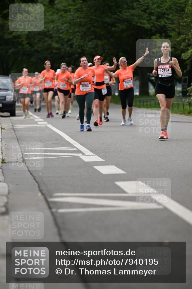 15.06.2025 - REWE Women's Run Dr. Thomas Lammeyer http://msf.ph/oto/7940195 15.06.2025 09:20:50 Laufen 10100, 10784 meine-sportfotos.de