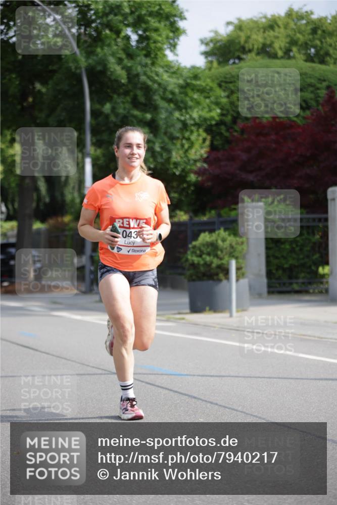 15.06.2025 - REWE Women's Run Jannik Wohlers http://msf.ph/oto/7940217 15.06.2025 08:45:19 Laufen 043 meine-sportfotos.de
