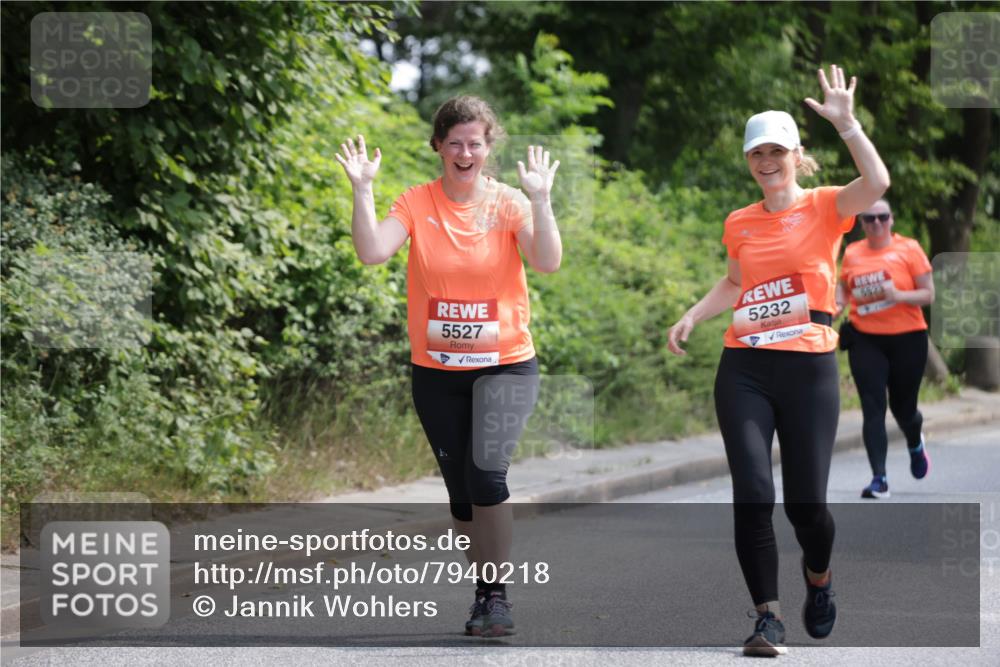 15.06.2025 - REWE Women's Run Jannik Wohlers http://msf.ph/oto/7940218 15.06.2025 10:15:02 Laufen 5527, 5232, 5625 meine-sportfotos.de
