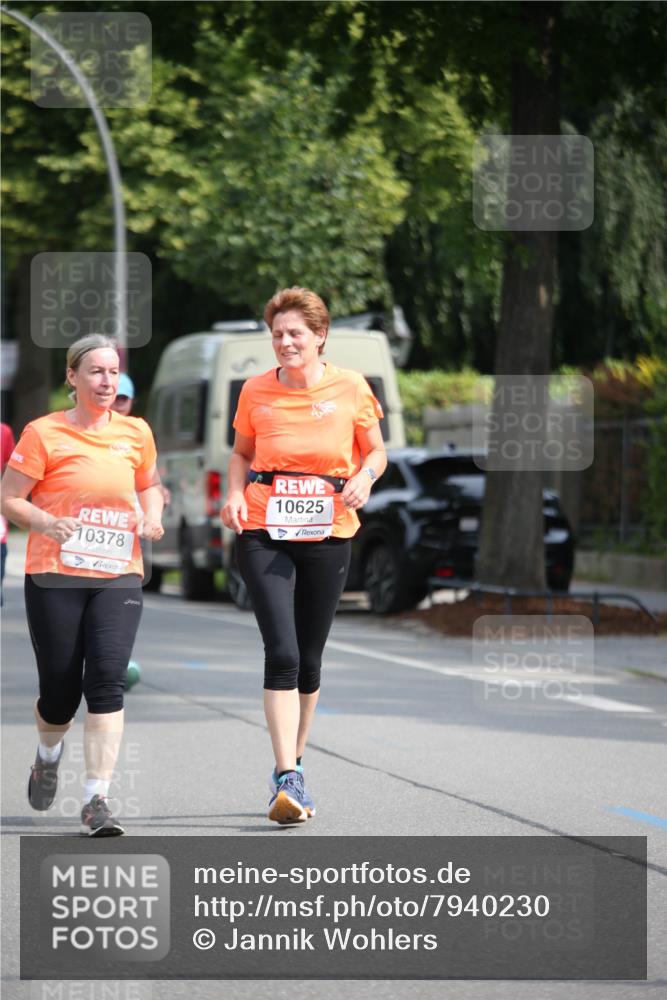 15.06.2025 - REWE Women's Run Jannik Wohlers http://msf.ph/oto/7940230 15.06.2025 09:58:11 Laufen 10378, 10625 meine-sportfotos.de