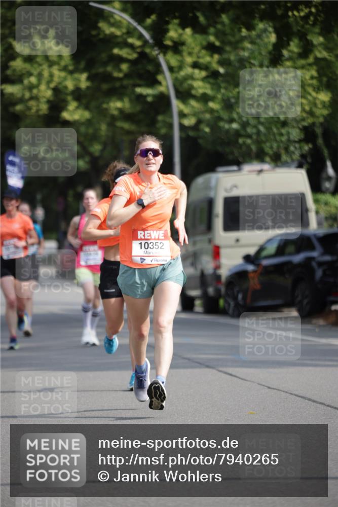 15.06.2025 - REWE Women's Run Jannik Wohlers http://msf.ph/oto/7940265 15.06.2025 08:45:23 Laufen 10352 meine-sportfotos.de
