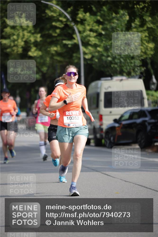 15.06.2025 - REWE Women's Run Jannik Wohlers http://msf.ph/oto/7940273 15.06.2025 08:45:24 Laufen 10352 meine-sportfotos.de