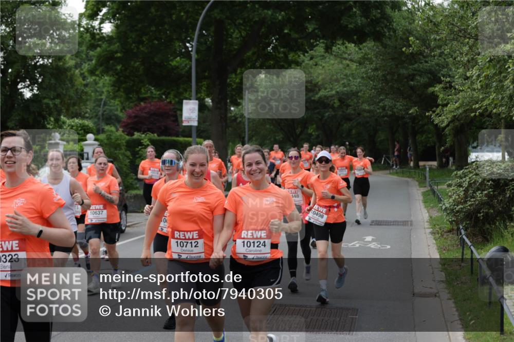 15.06.2025 - REWE Women's Run Jannik Wohlers http://msf.ph/oto/7940305 15.06.2025 08:27:51 Laufen 323, 10637, 10712, 10124, 148, 10498, 10413 meine-sportfotos.de